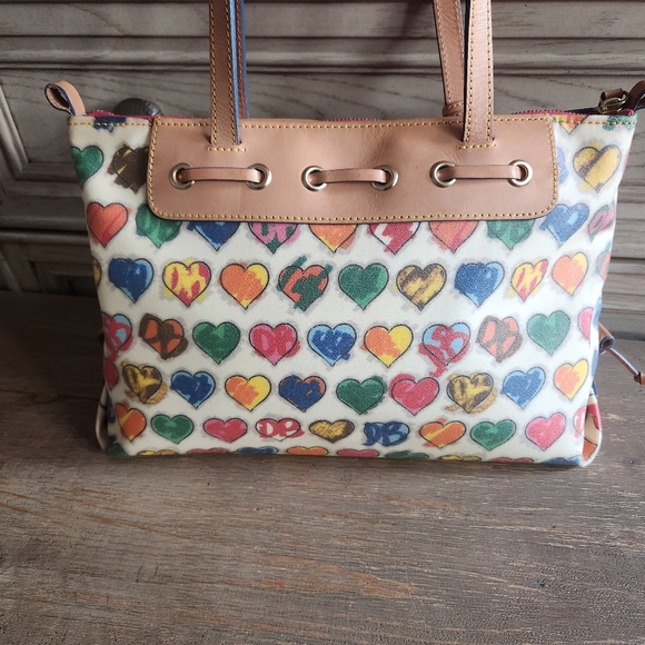 Like New Dooney & Bourke Crayon Hearts Canvas Coated Leather Shoulder Bag - Picture 4 of 12